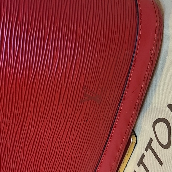 VINTAGE 1995 LOUIS VUITTON RED EPI LEATHER LUSSAC TOTE BAG VERY GOOD CONDITION - Picture 5 of 17